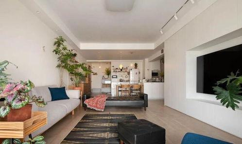 从沙发到阳台av,一场别开生面的AV之旅