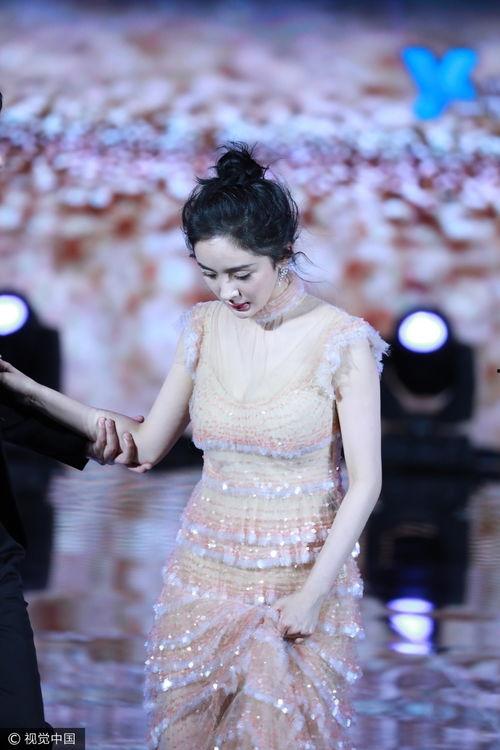 杨幂输给日本,遗憾失利