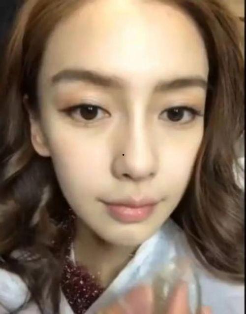 杨颖生孩子视频图片,幸福满溢