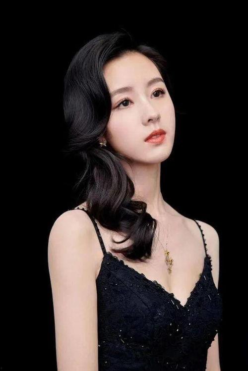 好看的明星美女图片,明星美女们的惊艳瞬间