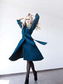 h丝袜美女 迅雷下载