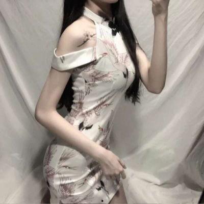 骚气妩媚av,AV世界中的独特魅力